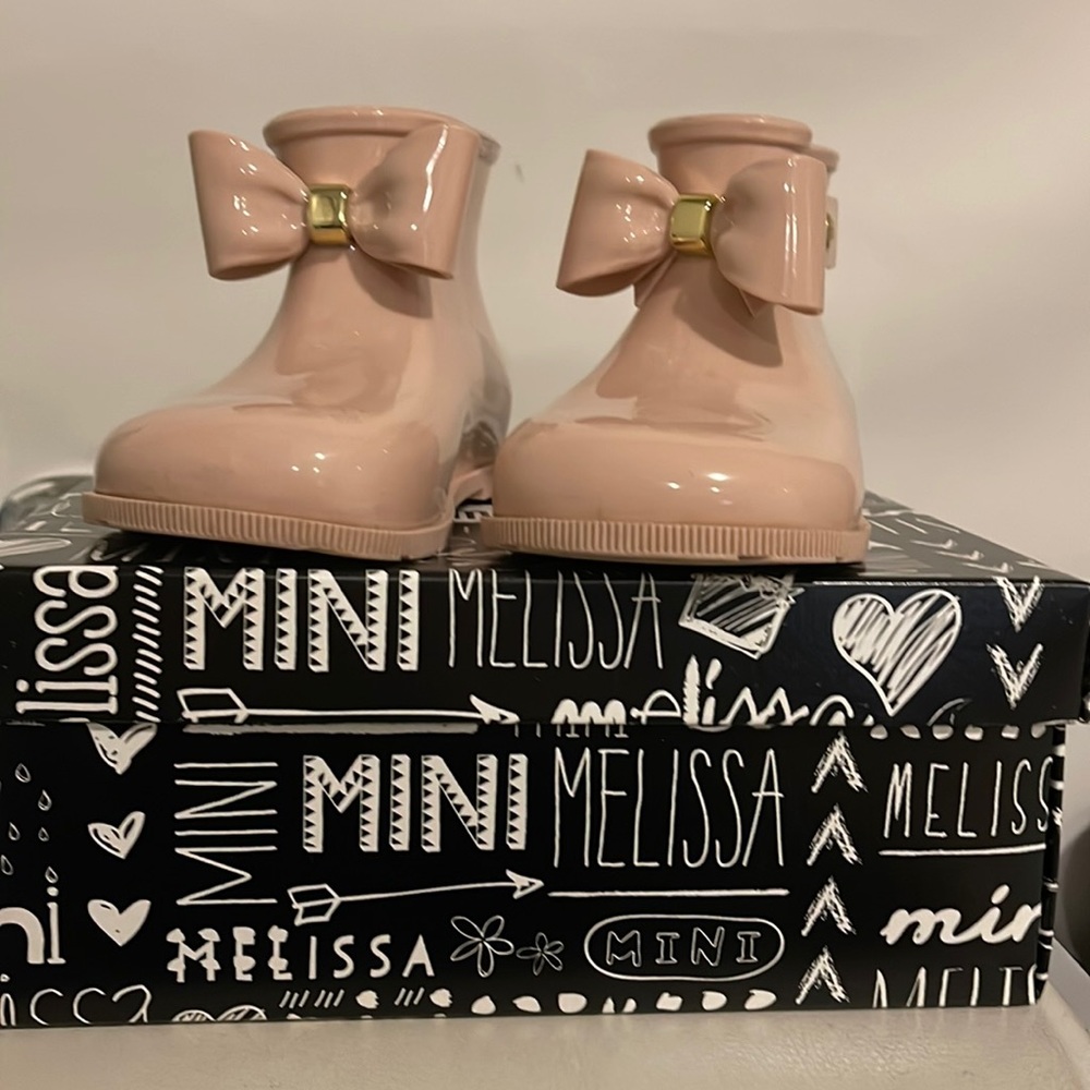 Mini Melissa boots